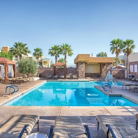 Worldmark Tropicana Apartment
